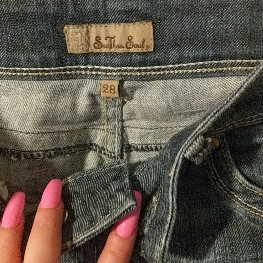 Jeans - Picture 2 of 4